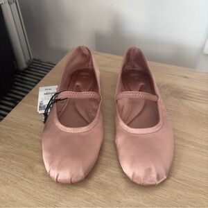 Satin Effect Flats NWT